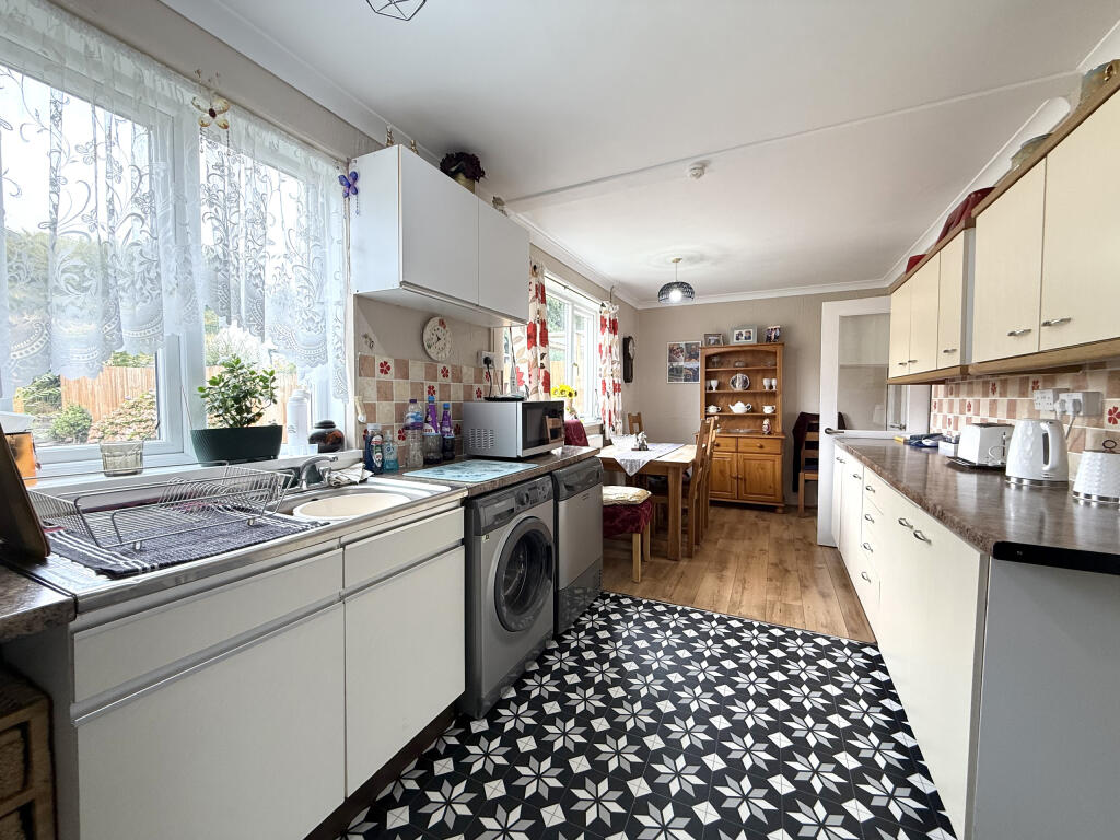 House in Hirwaun - View 5