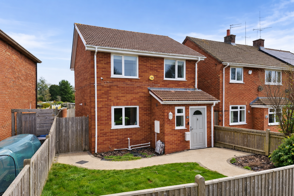 Main image of property: Valley View, Wigmore Lane, Eythorne, Dover, Kent, CT15 4AU