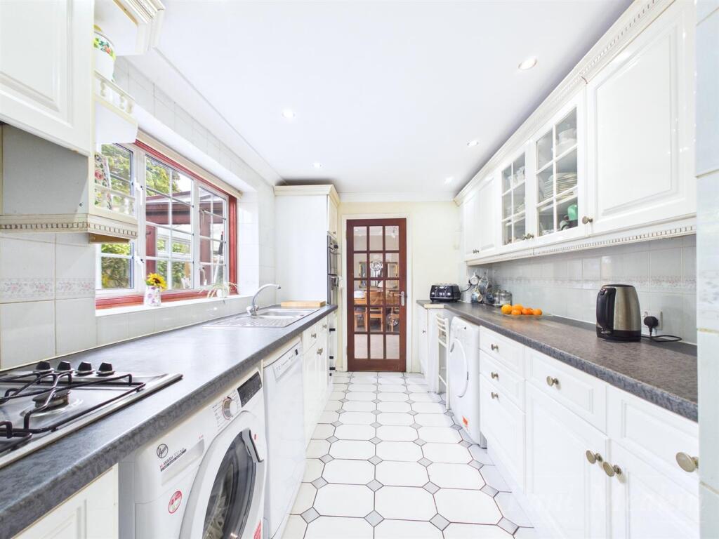 Falconwood Road photo 3