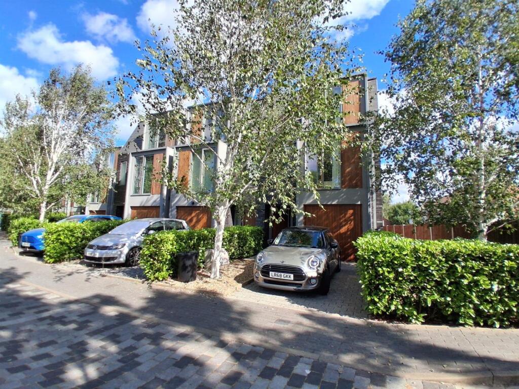 Main image of property: Greenfield Place, Hayes