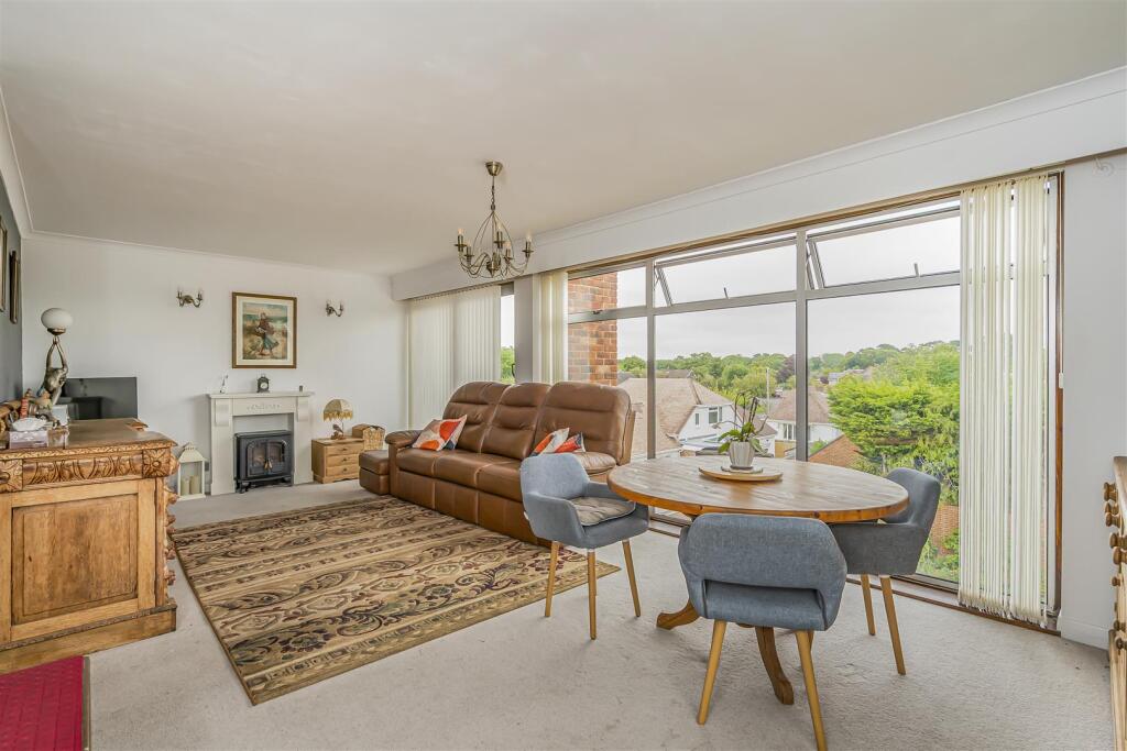 Apartment in Havant, Langstone, Bedhampton - View 2
