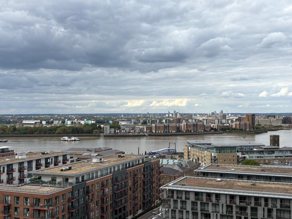 Apartment in London - More