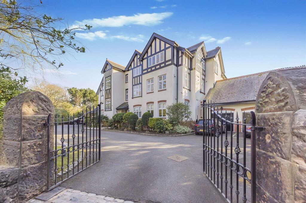 Main image of property: Harrop Road, Hale, WA15