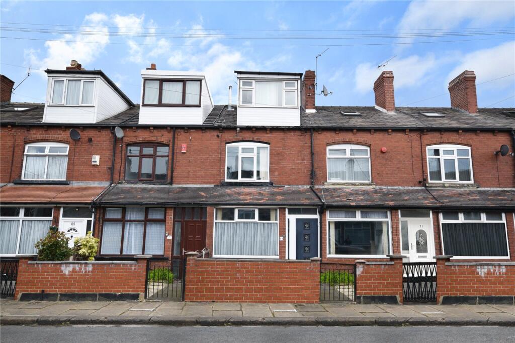 Main image of property: Cross Flatts Place, Leeds, West Yorkshire
