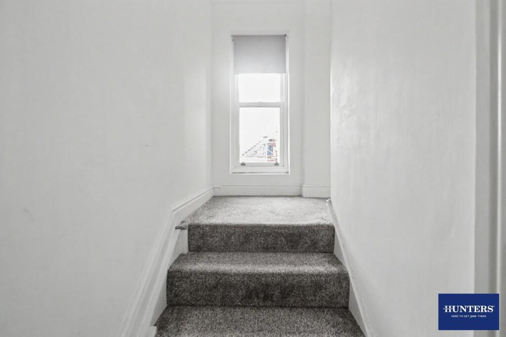 Apartment in Bradford, Eastbrook, Manningham - View 5