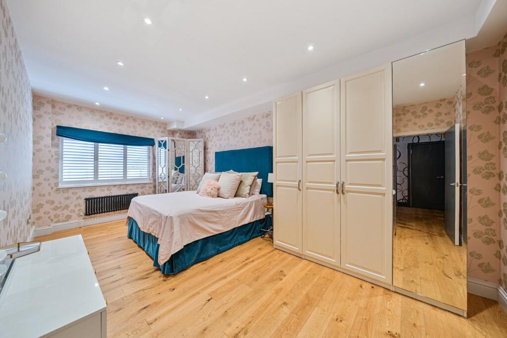 Apartment in London - View 4