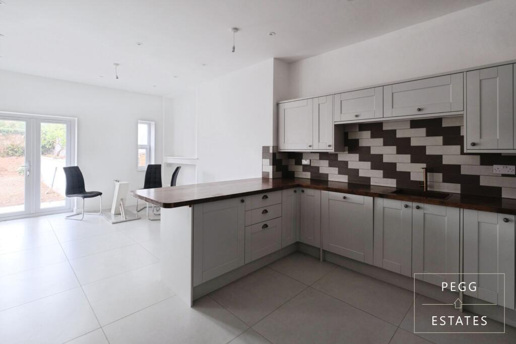 House in Torquay - More