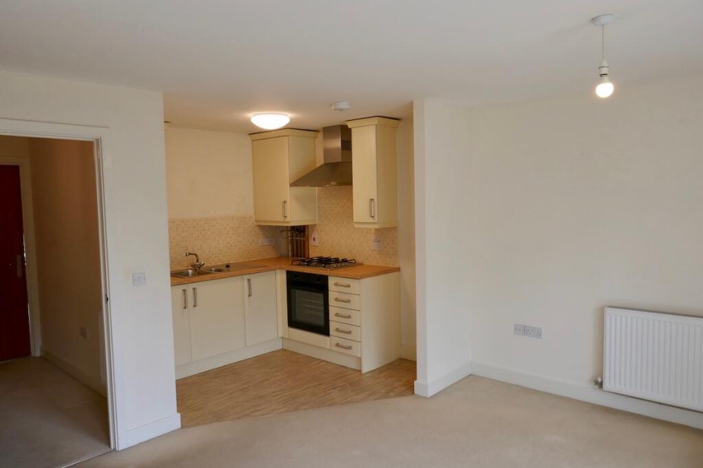 Apartment in Staverton - View 3