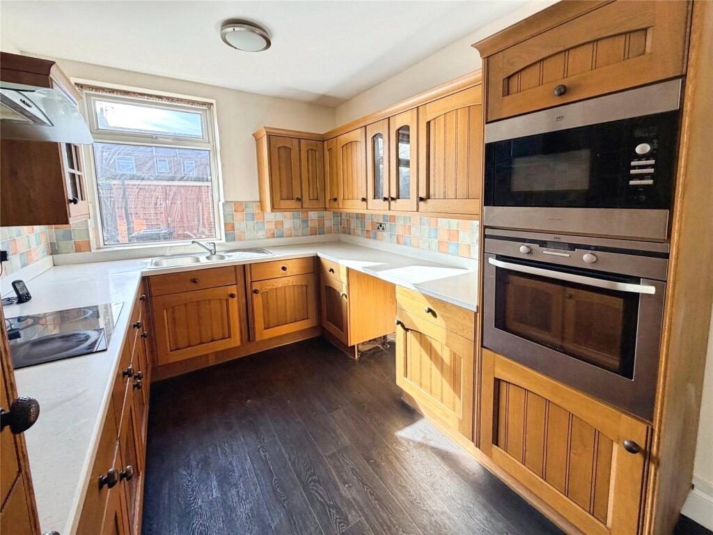 House in Doncaster - View 5
