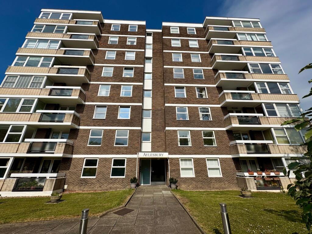 Main image of property: York Avenue, Hove, BN3