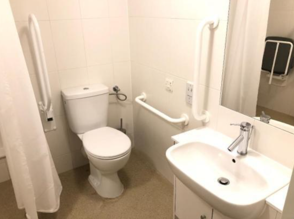 Apartment in Oldham - View 4