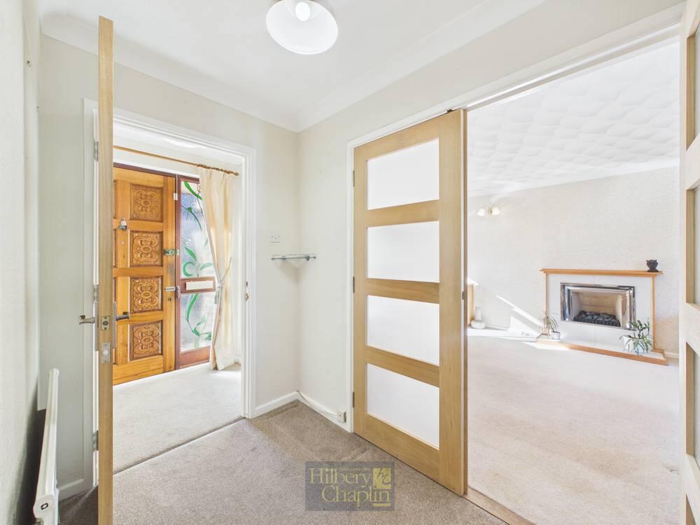 House in Basildon, Pitsea Mount, Vange - View 3