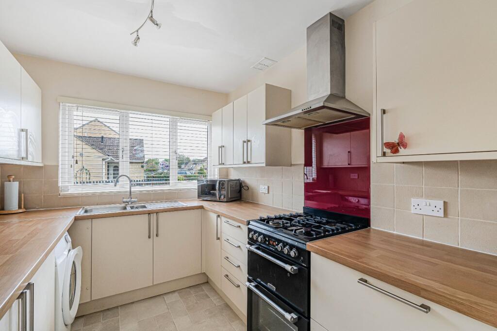 Courtbrook, Fairford, Gloucestershire, GL7 photo 2