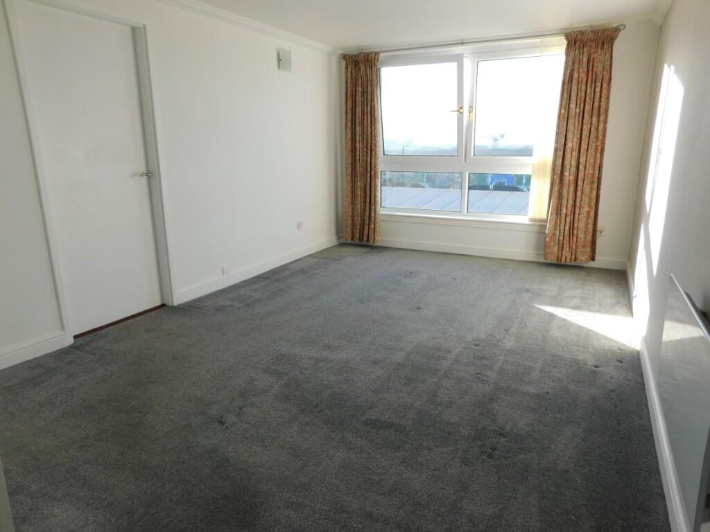 Apartment in Glasgow, Scotstounhill, Jordanhill - View 4