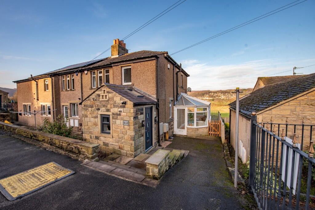 Main image of property: 7 Bank Road, Cross Hills, West Yorkshire, BD20 8AA
