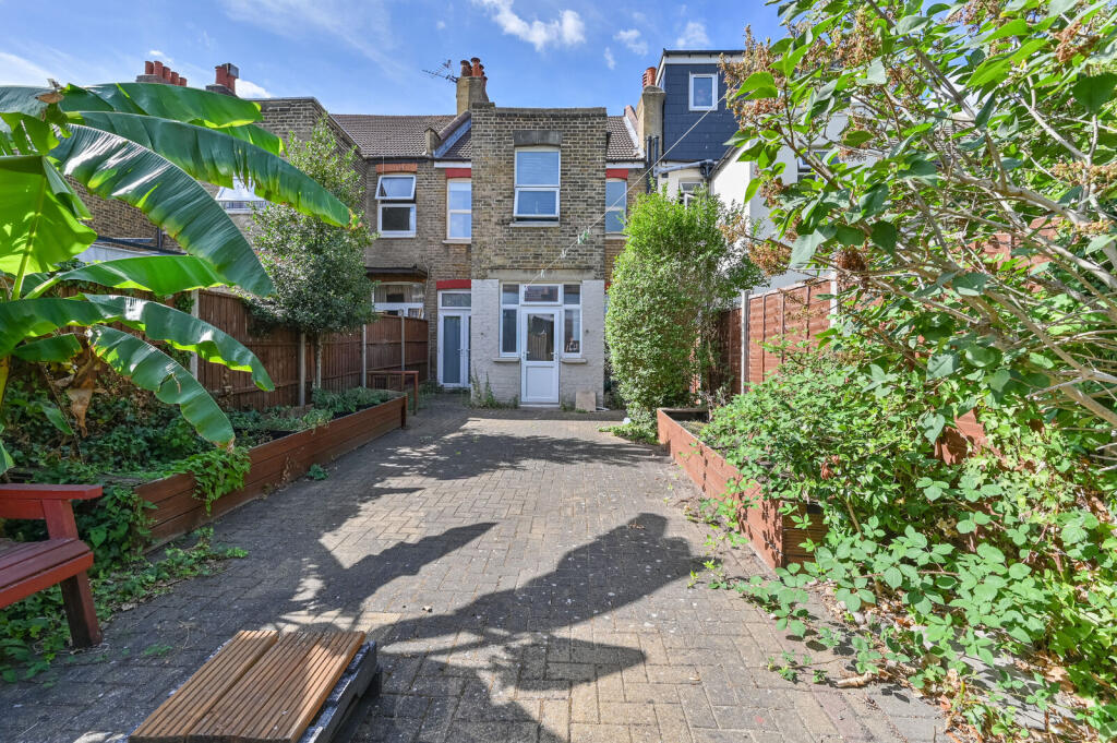 House in London - View 4