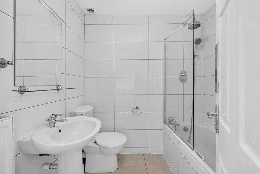 Apartment in London - View 5