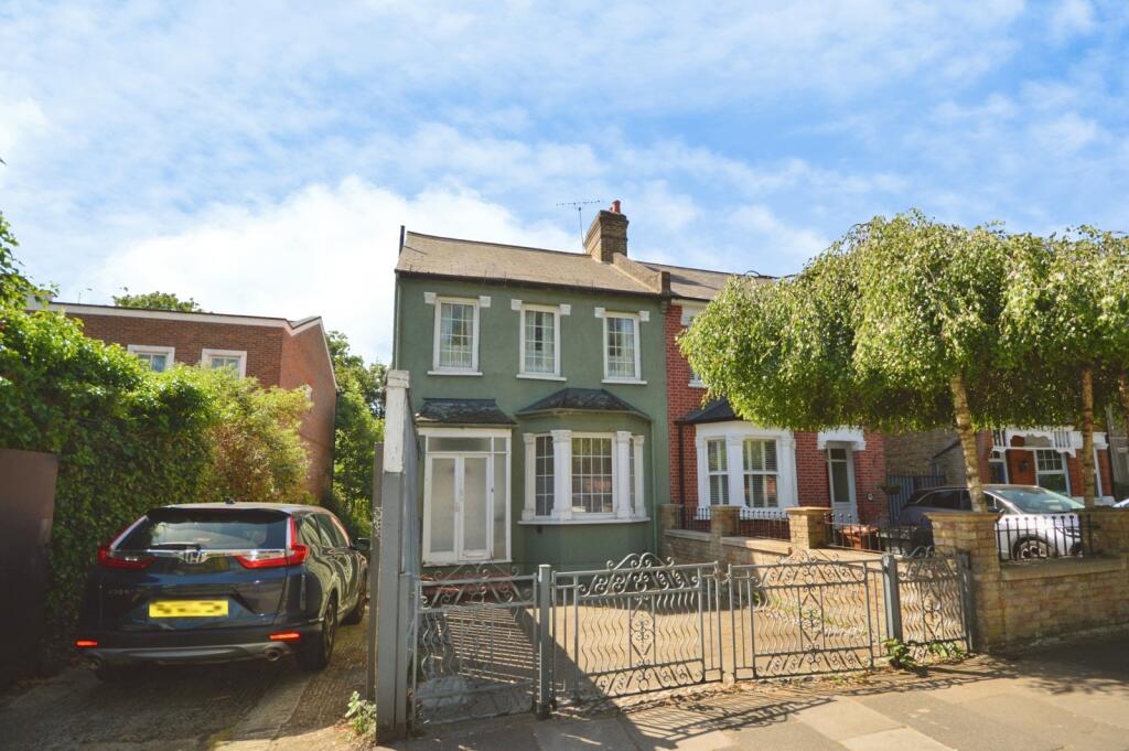 Main image of property: London Road, Isleworth, TW7