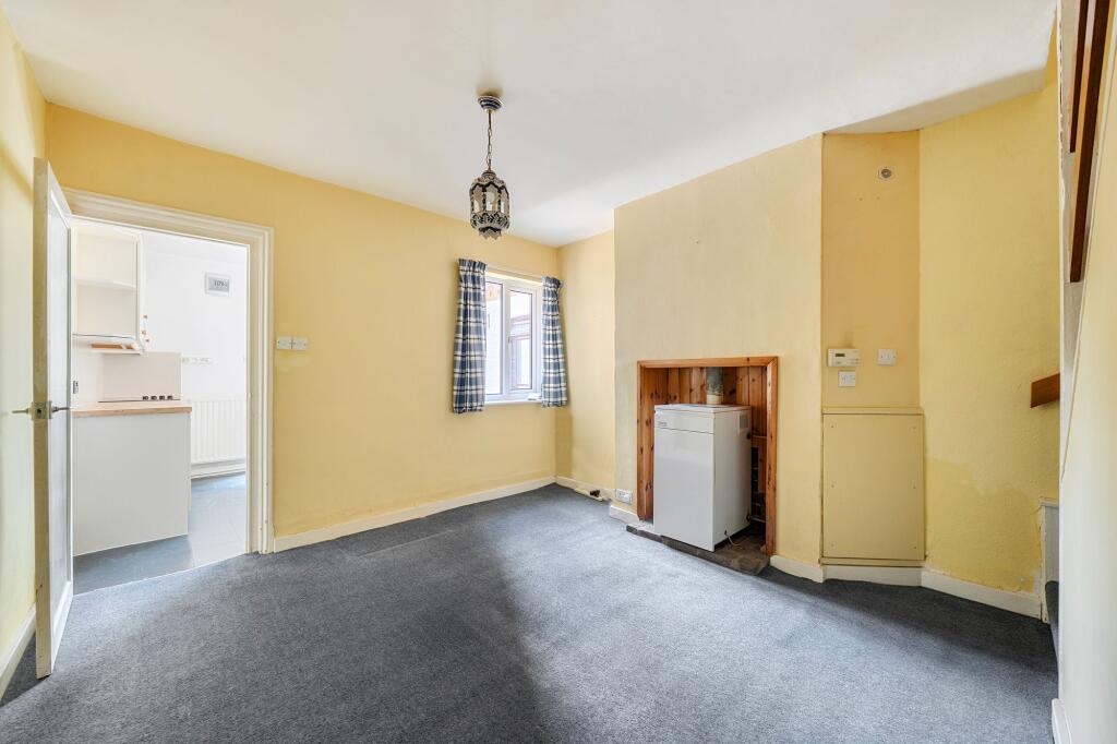 House in Tunbridge Wells, Horsmonden - More