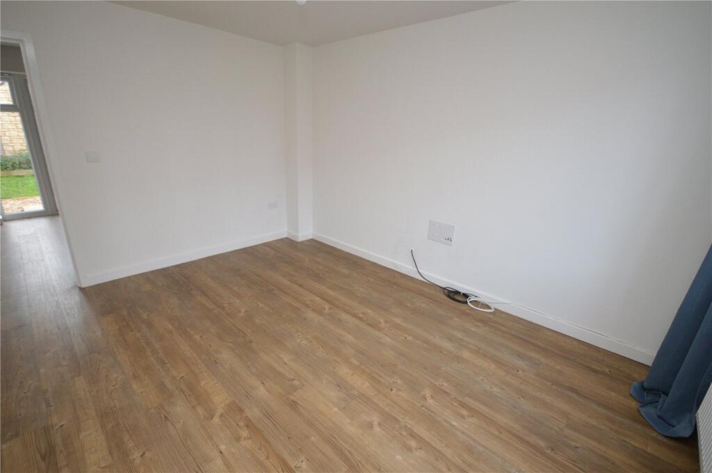 Carnation Drive, Bridgwater, Somerset, TA5 photo 3