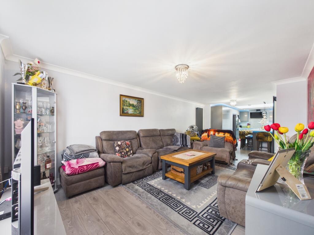 Redland Drive, Beeston, Nottingham, Nottinghamshire, NG9 - View 3