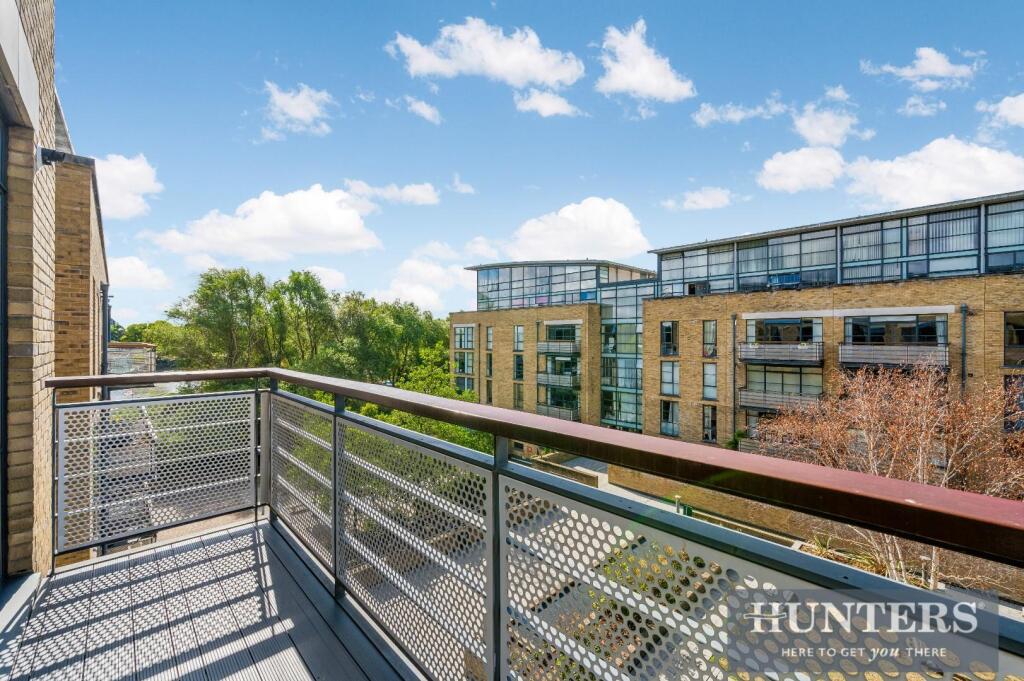 Apartment in London - View 5