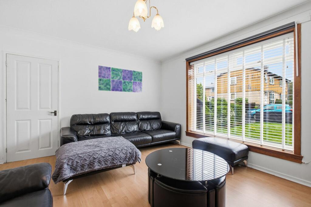 House in Paisley, Renfrewshire - View 3