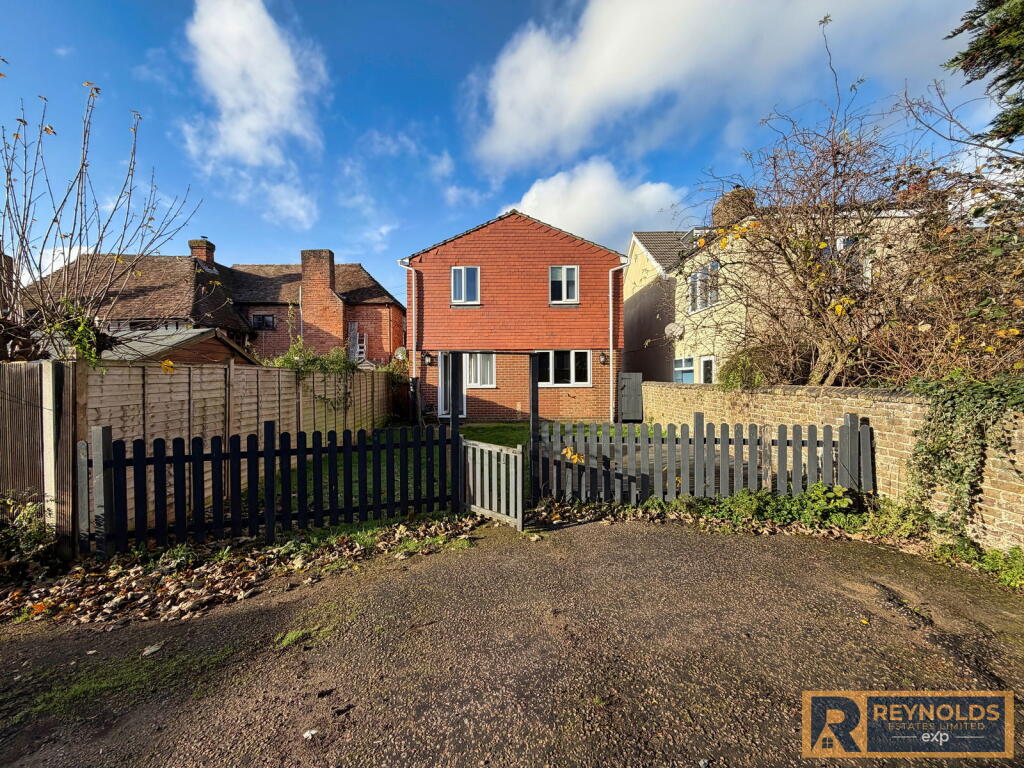 Main image of property: Holborough Road, Snodland, Kent, ME6 5PB