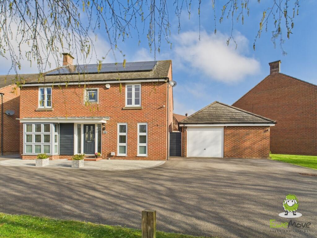 4-bed detached on Spire Close, Basingstoke, Hampshire, RG24, £625,000