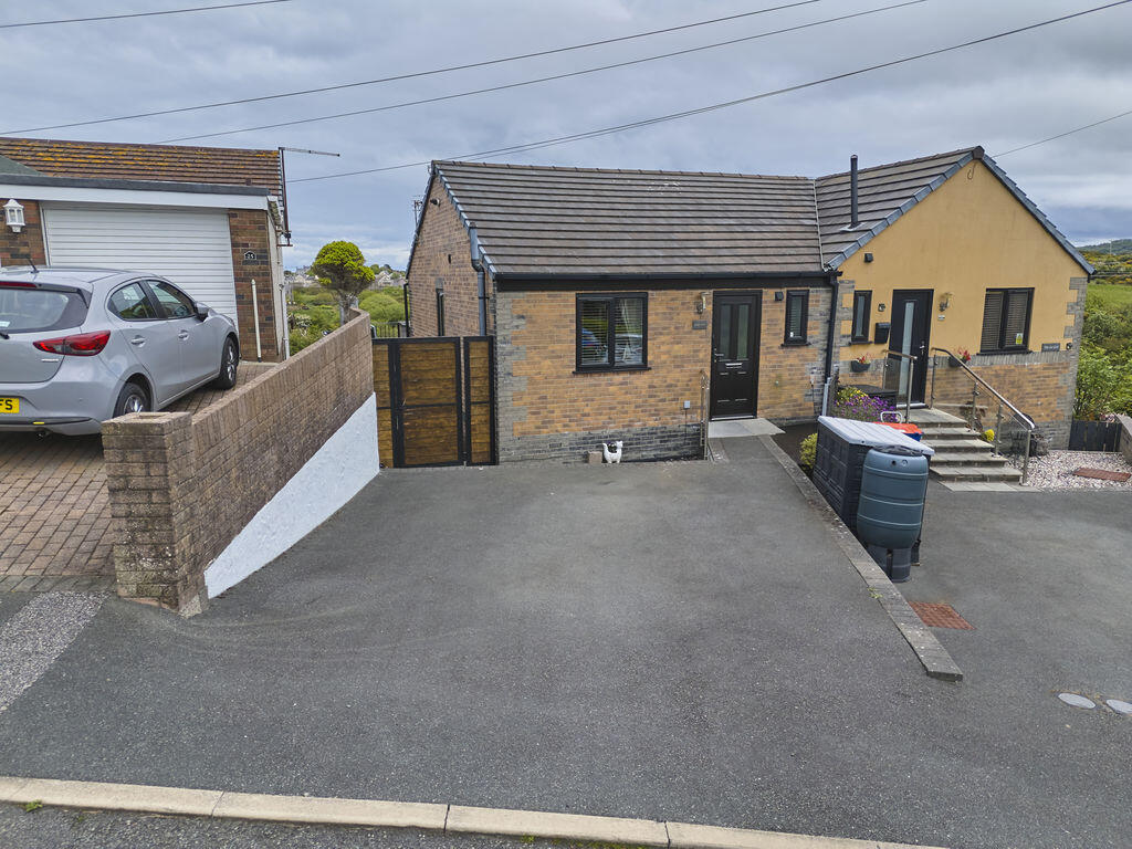 Main image of property: Awelfryn, Amlwch