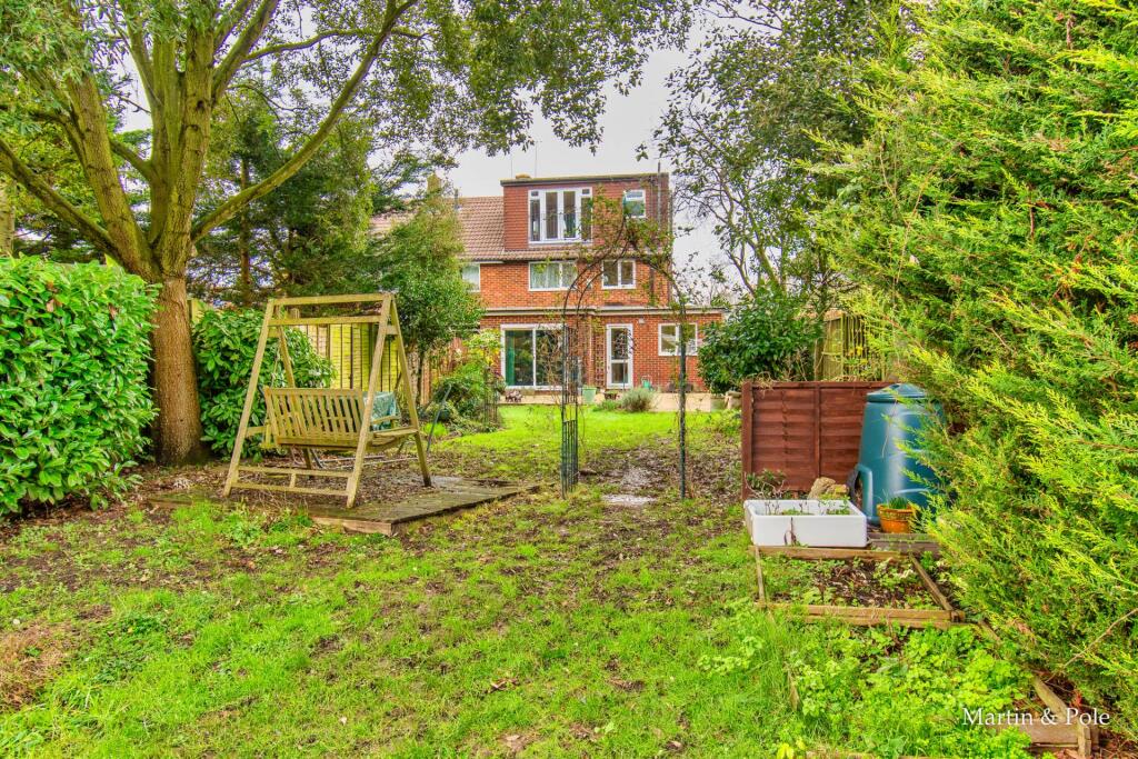 Main image of property: Sevenoaks Road, Earley, Reading