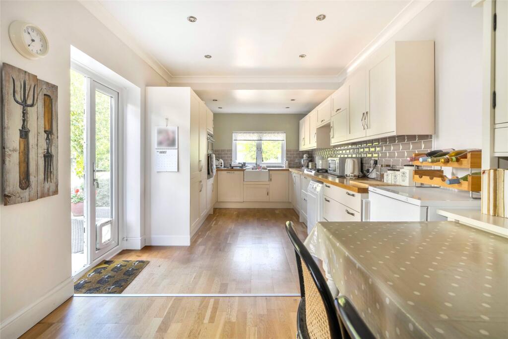 House in London, South Beddington - View 5
