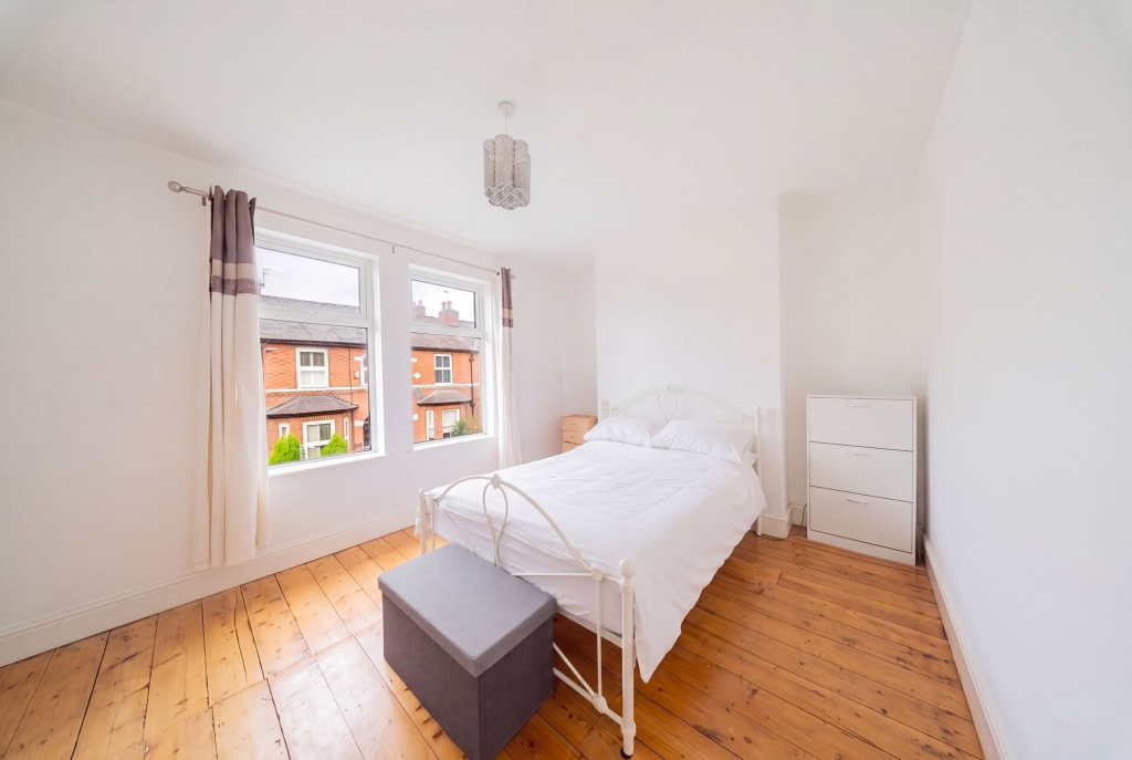 House in Trafford, Greater Manchester - More