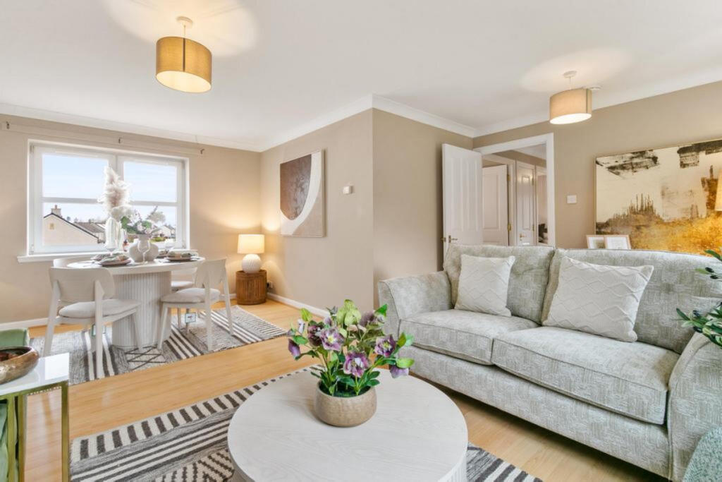 Main image of property: Mallots View, Newton Mearns, G77