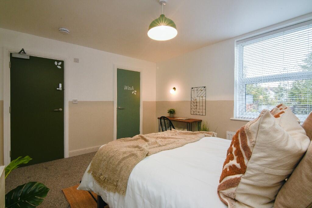 Additional image 3 of High Street, Birmingham, B66