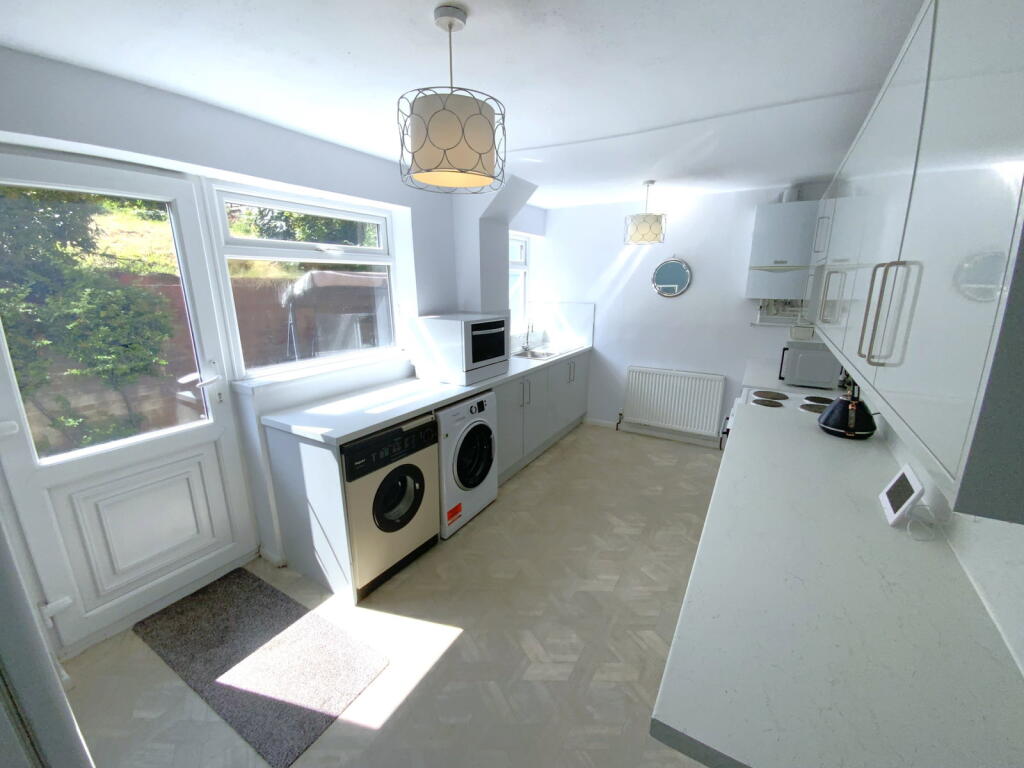 House in Dudley, West Midlands - View 5