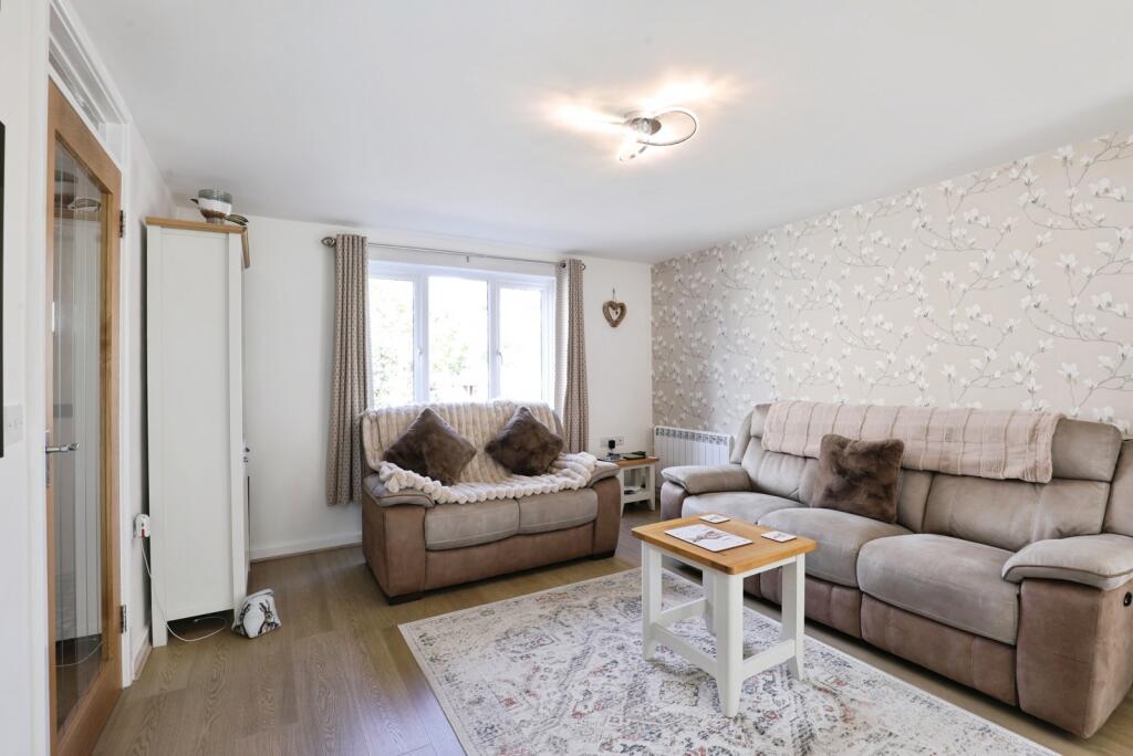 Kingsdale Court, Broadway, Worcestershire, WR12 - View 4