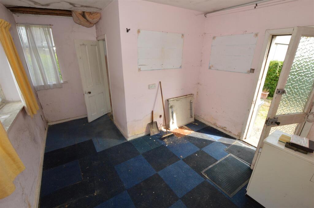 House in Darlington - More