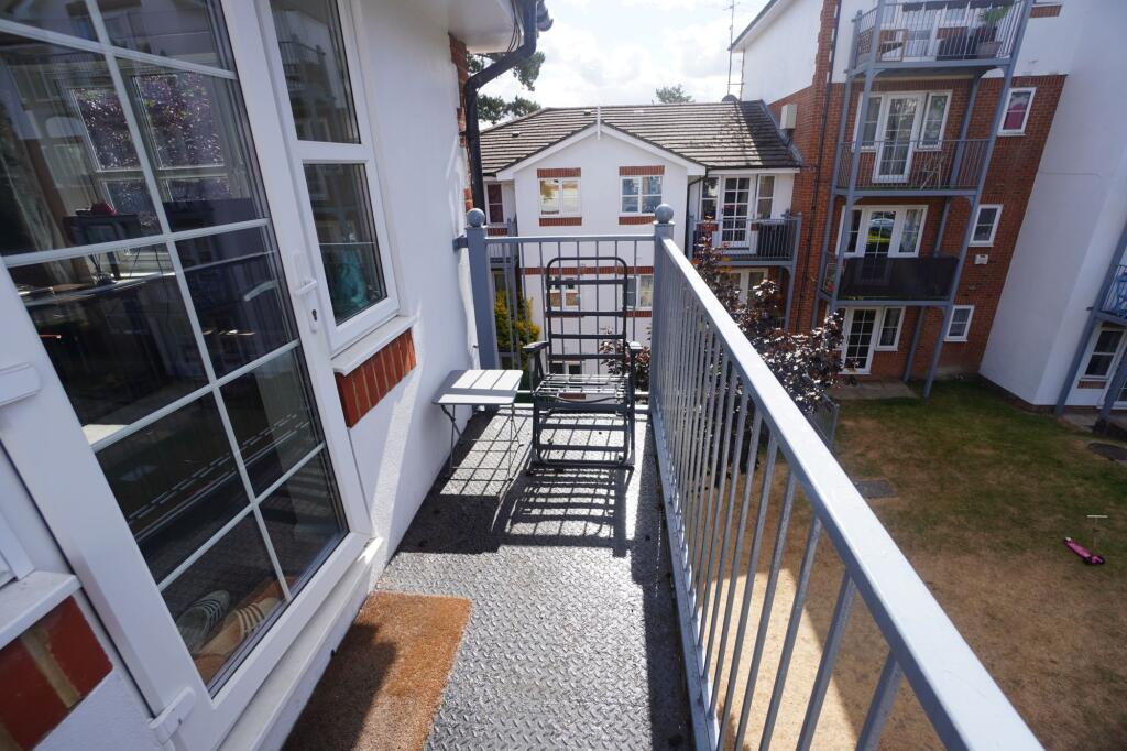 Apartment in Hemel Hempstead, High Wycombe Community Board - View 5