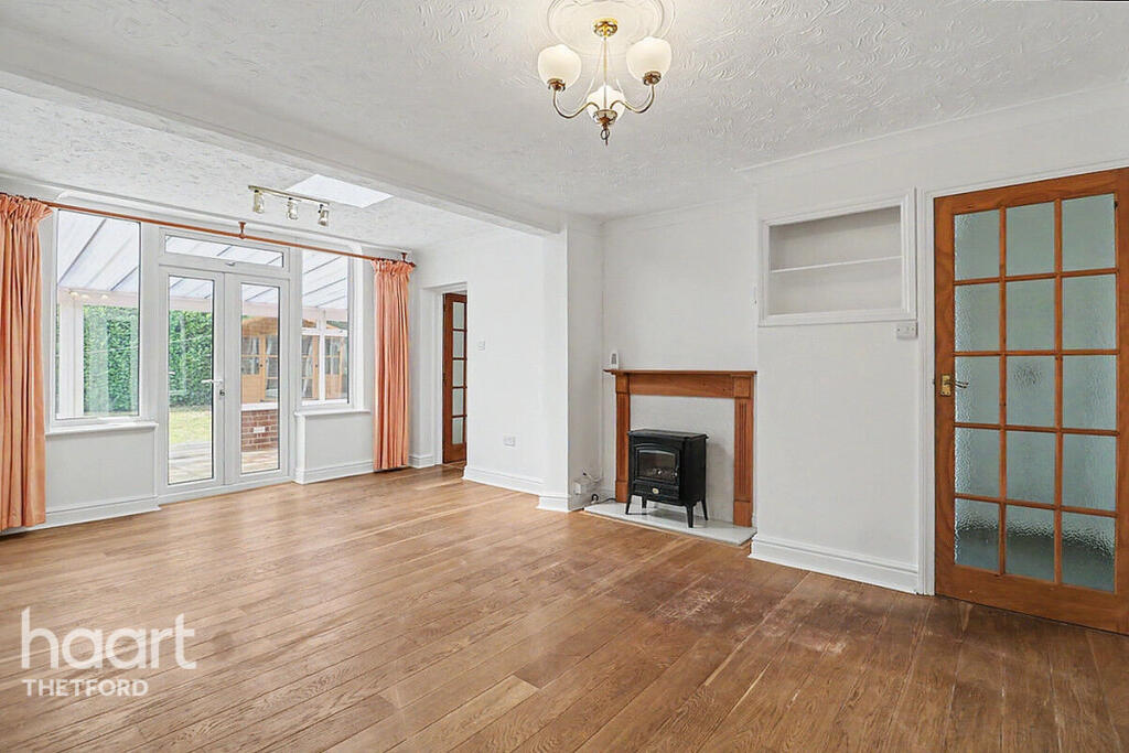 Rosemary Lane, New Buckenham photo 3
