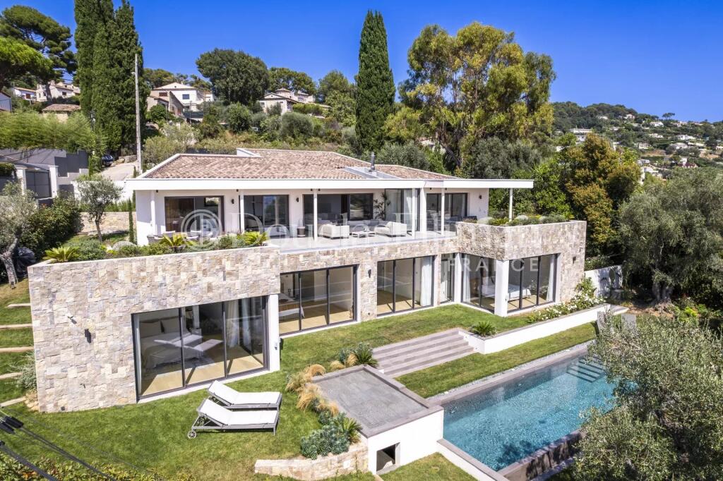 Main image of property: Provence-Alps-Cote d`Azur, Alpes-Maritimes, Cannes