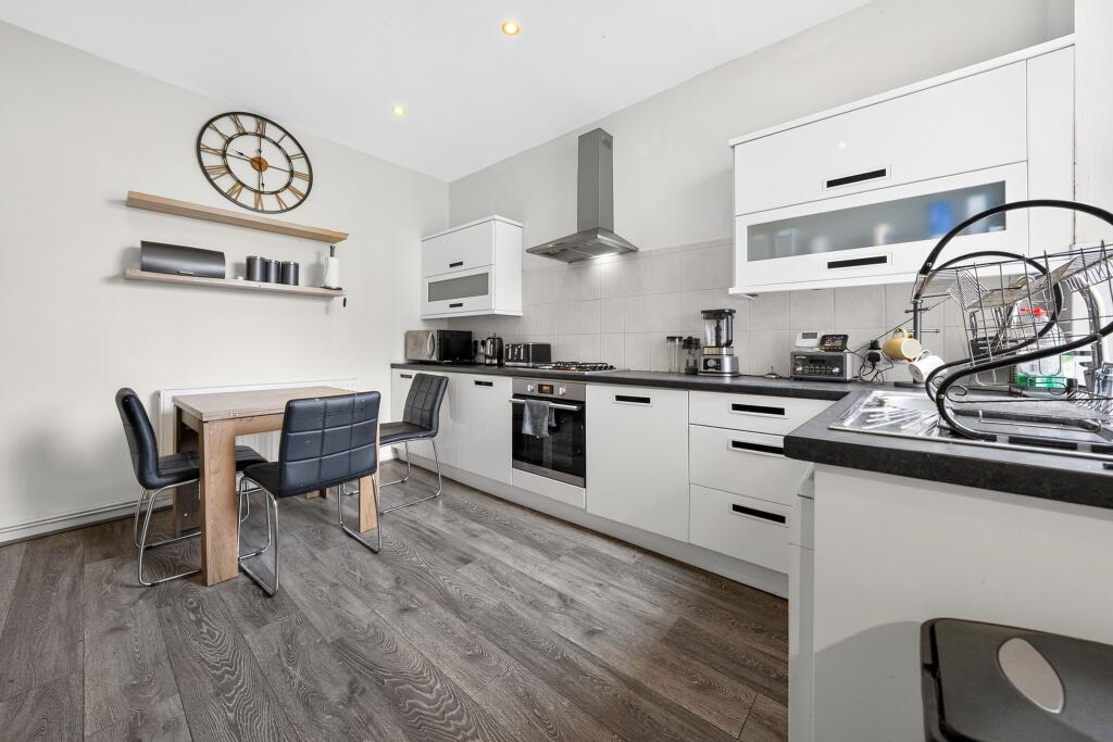 House in Chester, Ellesmere Port - View 5