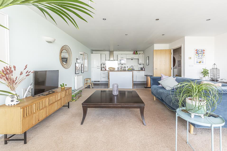 Apartment in London - View 5