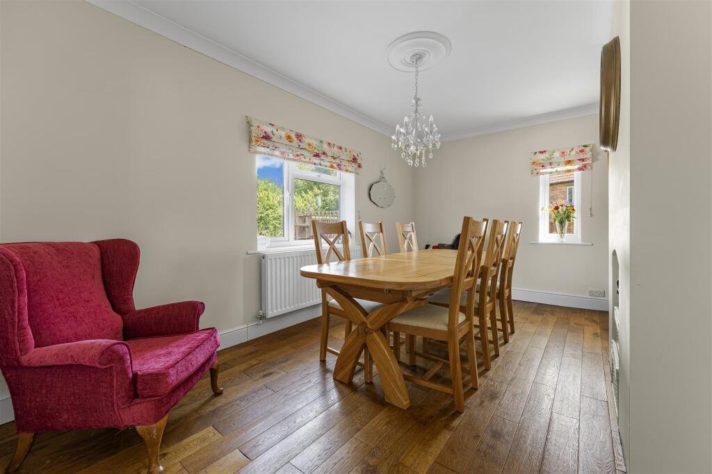 House in Bristol, Bitton - More
