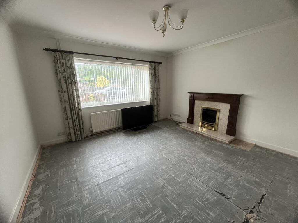 Hawarden Road, Caergwrle photo 5