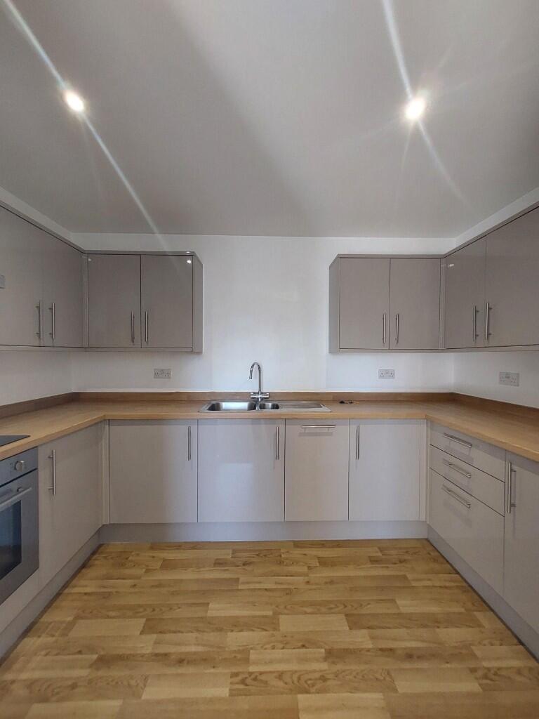 Main image of property: Chapel Hill, Basingstoke, Hampshire, RG21