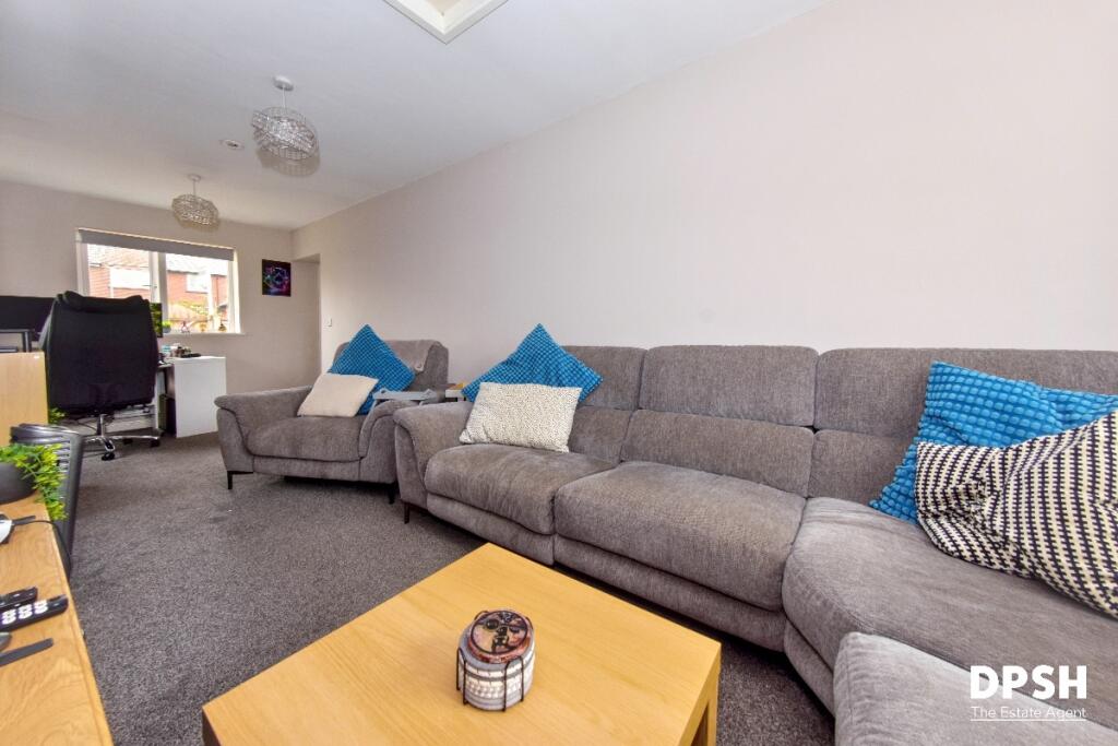 House in Leeds, Morley - View 5
