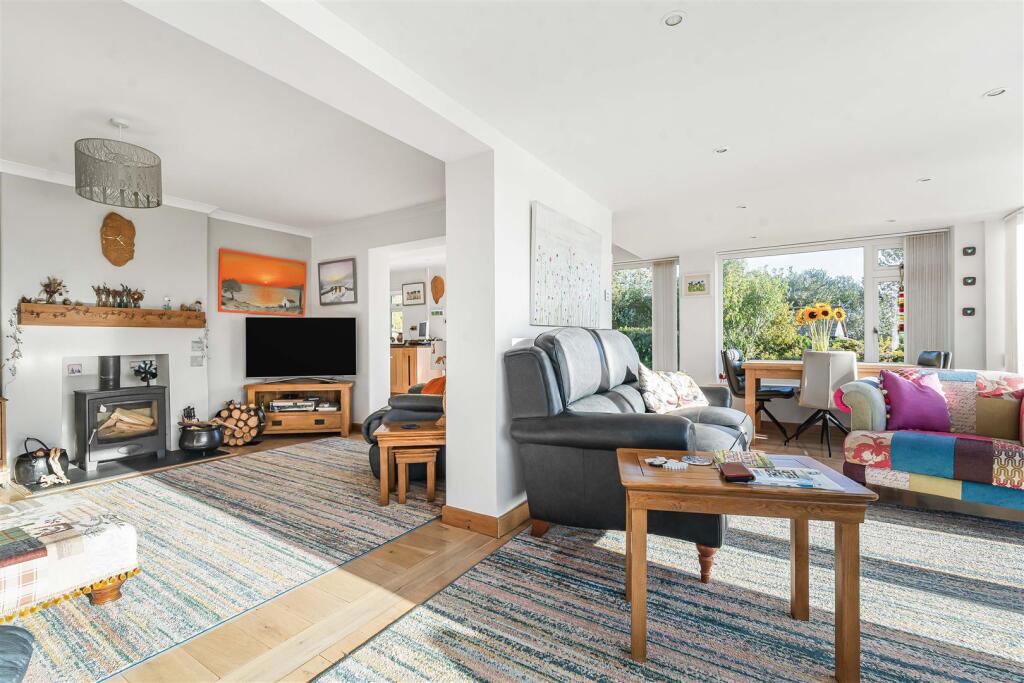 House in Plymouth - View 5