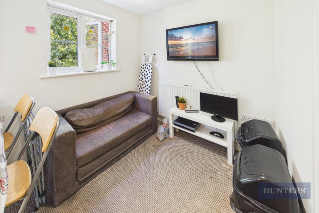 House in Eastleigh, Middle Stoneham - View 3