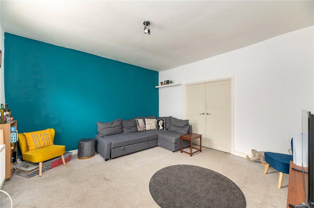 Station Road, Morley, Leeds, West Yorkshire, LS27 photo 3